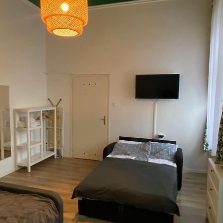 Silentium City Apartman Sarvar Lägenhet Exteriör bild